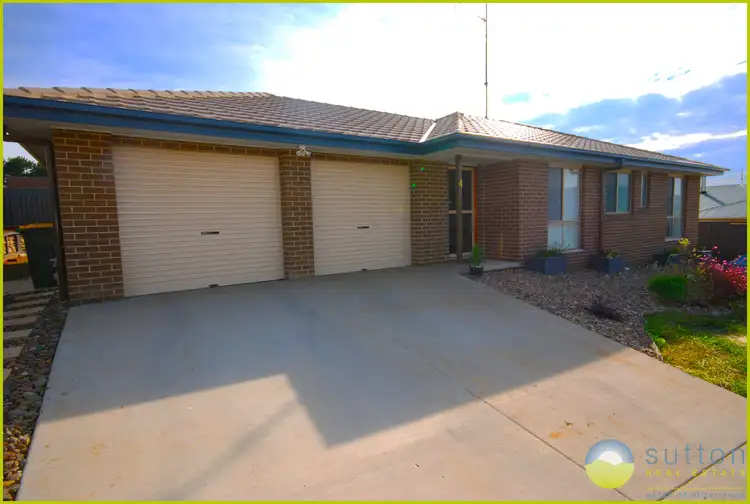 4 Flynn Place, Bungendore NSW 2621