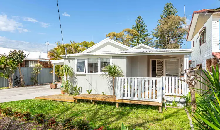 23 Oaks Avenue, Long Jetty NSW 2261