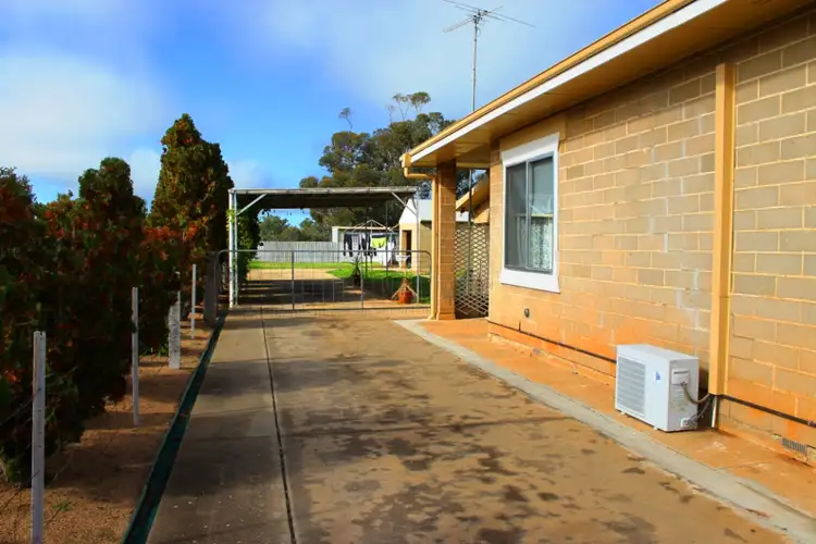 Second view of Homely house listing, 290 Honour Avenue, Corowa NSW 2646