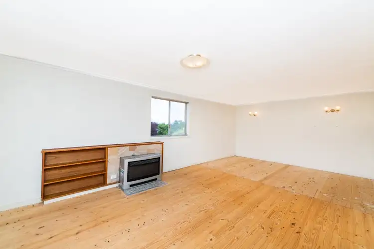 Sixth view of Homely house listing, 60 Curlewis Crescent, Garran ACT 2605
