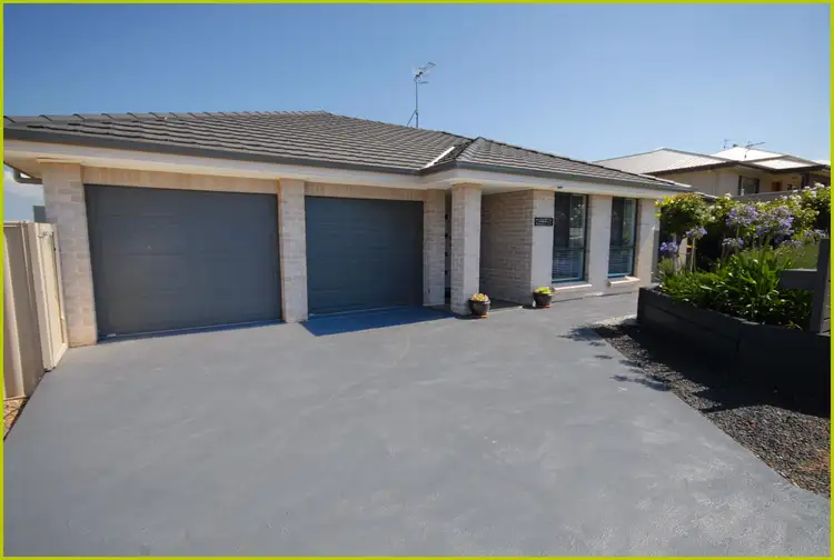 Second view of Homely house listing, 3 Flynn Place, Bungendore NSW 2621