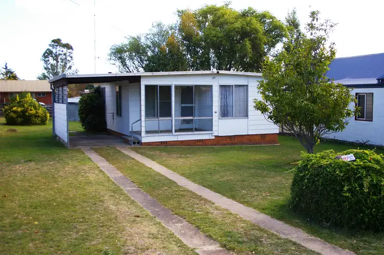 28 King Street, Uralla NSW 2358