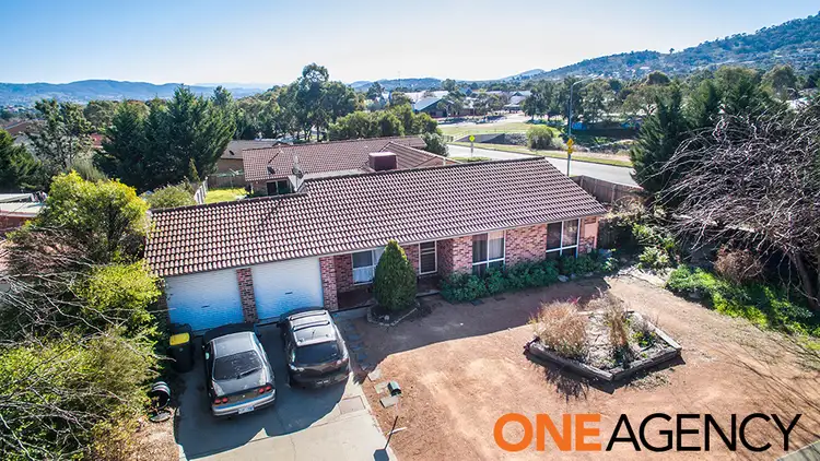 2/2 McLuckie Crescent, Banks ACT 2906