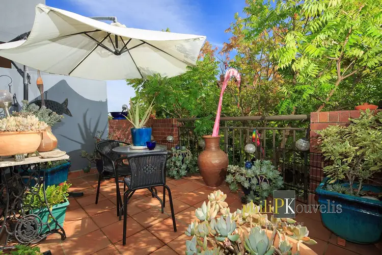 2/15 Eldridge Crescent, Garran ACT 2605