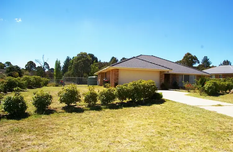 2 Barleyfields Road, Uralla NSW 2358