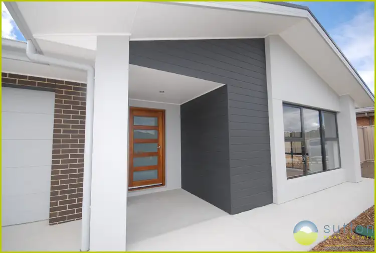 6 Angus Place, Bungendore NSW 2621