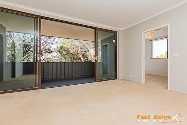 8/5 Hyndes Crescent, Holder ACT 2611