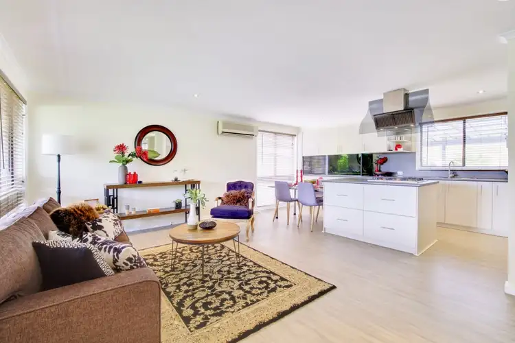 15 Seymour Place, Kambah ACT 2902