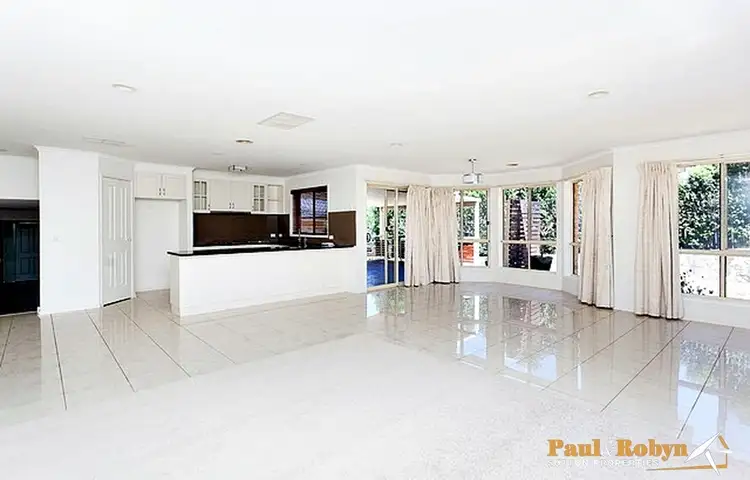 77 Halloran Drive, Jerrabomberra NSW 2619