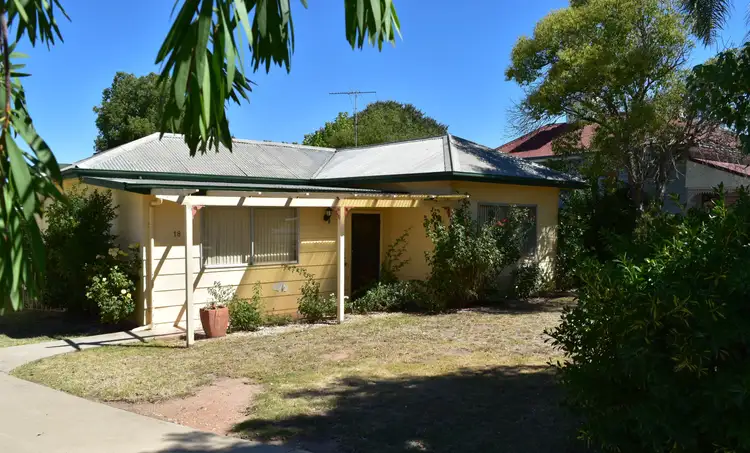 18 Gray Street, Corowa NSW 2646