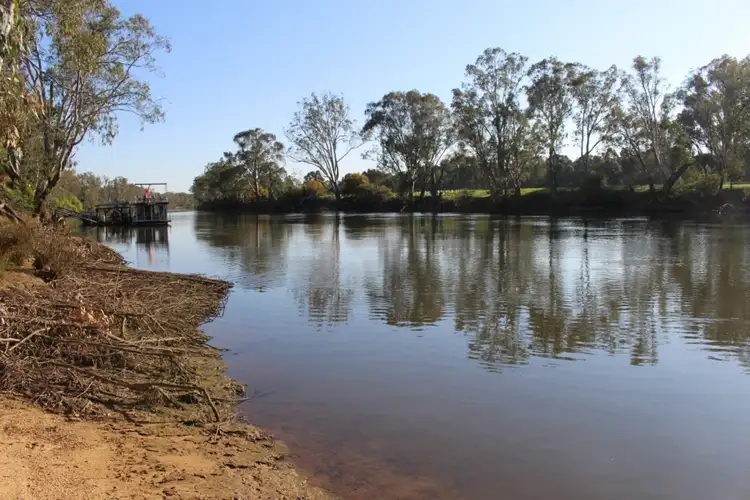 104 River Street, Corowa NSW 2646