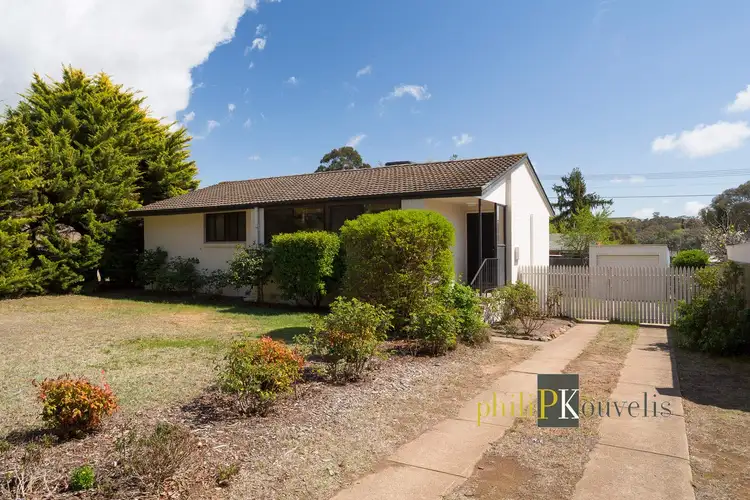 6 Bosch Place, Chifley ACT 2606