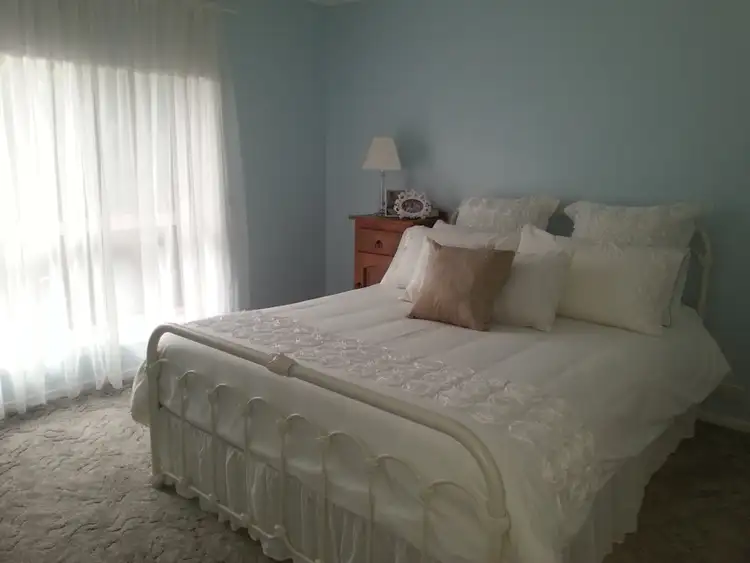 Sixth view of Homely house listing, 33 Katrina Circuit, Corowa NSW 2646