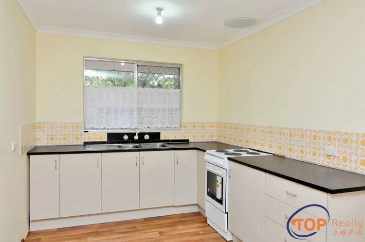 Fourth view of Homely house listing, 28 Burren Gate, Willetton WA 6155