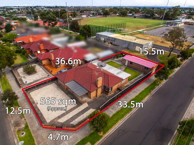 18 Rogerson Street, Avondale Heights VIC 3034