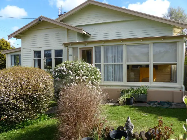 38 West Barrack Street, Deloraine TAS 7304