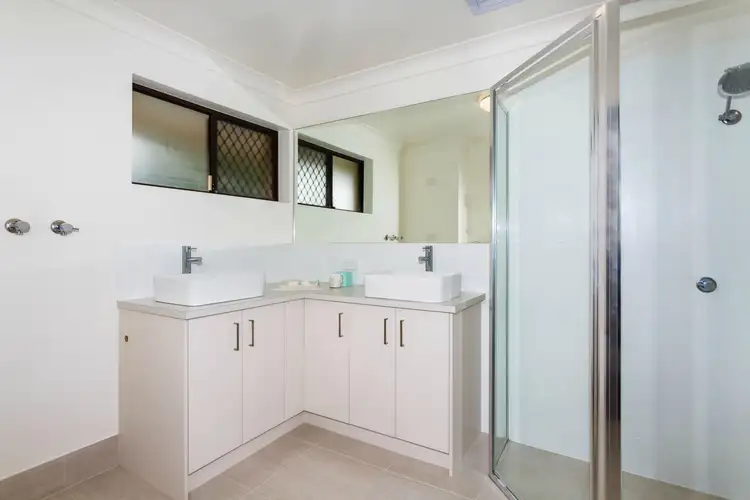 Seventh view of Homely unit listing, 6/40 Oceanic Drive, Mermaid Waters QLD 4218