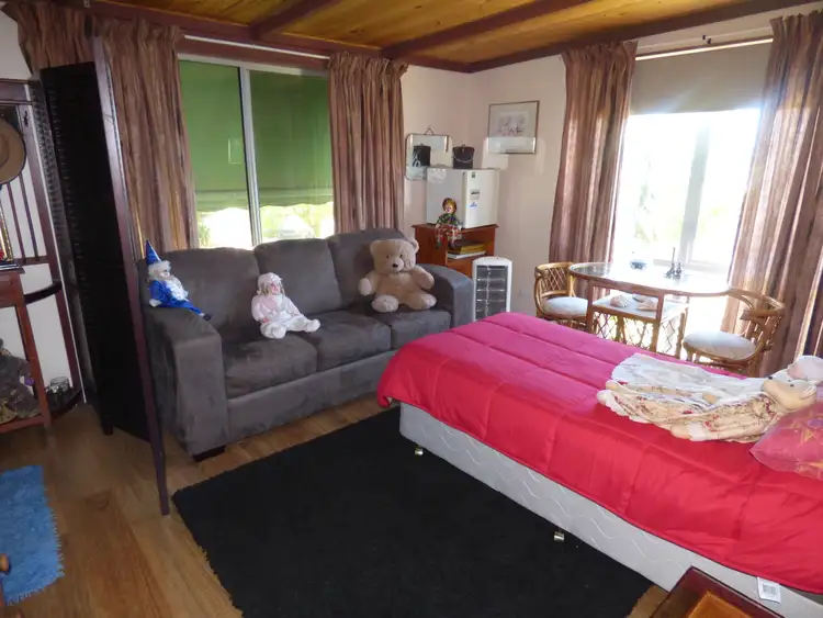 Seventh view of Homely house listing, 2 Phelans Lane, Moe VIC 3825