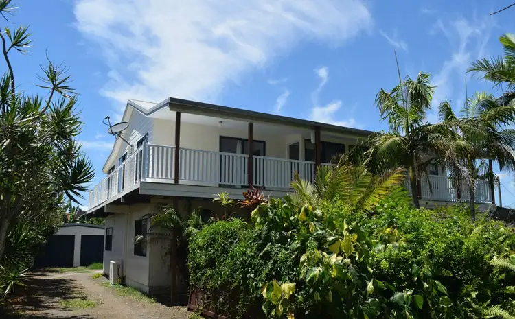 33 Dante Street, Burnett Heads QLD 4670