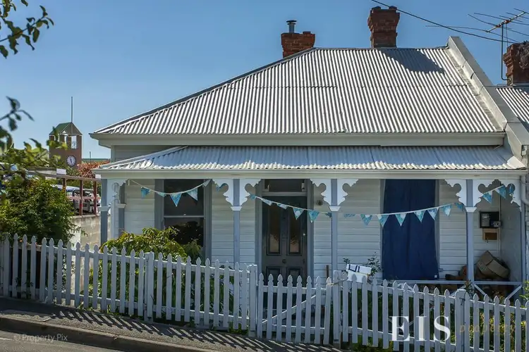 1 Flinders Lane, Sandy Bay TAS 7005