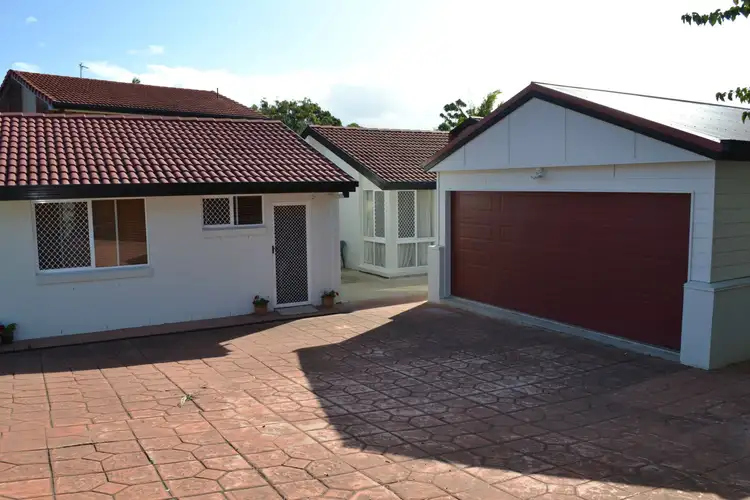 9 Glen Eagles Drive, Robina QLD 4226