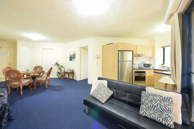 275/2360 Gold Coast Highway
