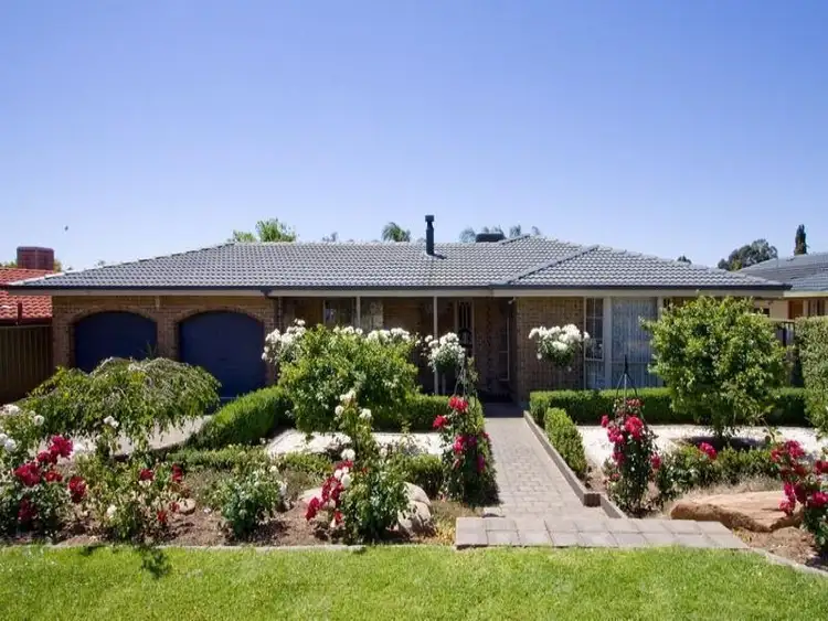 18 Trevithick  Crescent, Redwood Park SA 5097