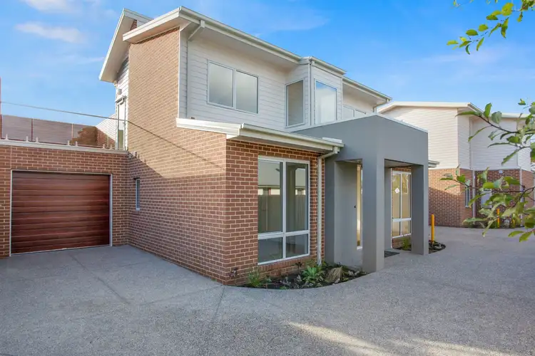 2/24 Broadway, Capel Sound VIC 3940