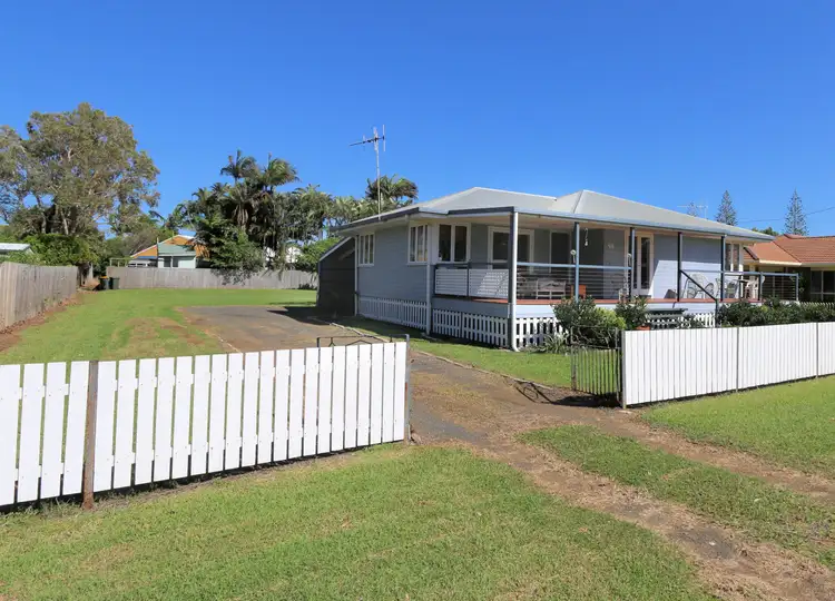 Second view of Homely house listing, 98 Esplanande St, Elliott Heads QLD 4670