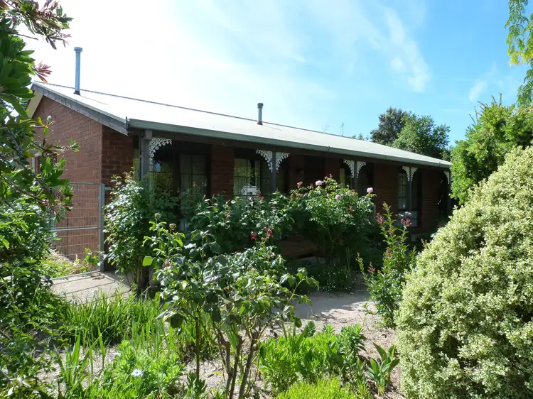 2 Diplomat Ct, Benalla VIC 3672