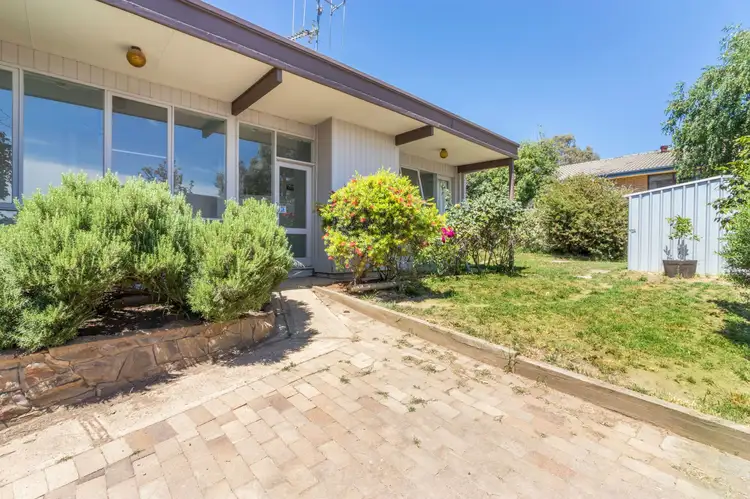 8 McGowan Close, Spence ACT 2615