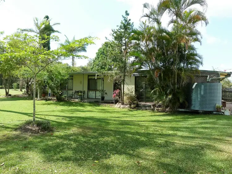 25 Jirrima Crescent, Cooroibah QLD 4565