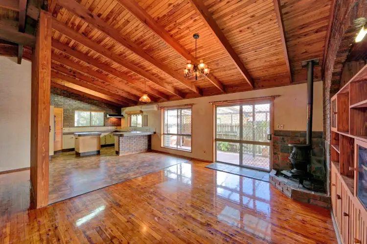 Second view of Homely house listing, 5 Parkvue Drive, Avoca QLD 4670