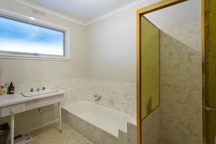 Fifth view of Homely house listing, 4 Evelyn St, Wendouree VIC 3355