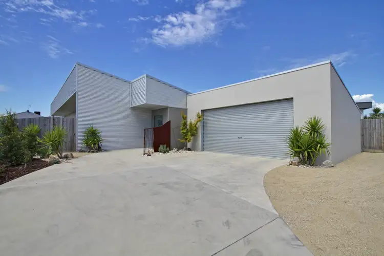 84 St Georges Rd, Traralgon VIC 3844