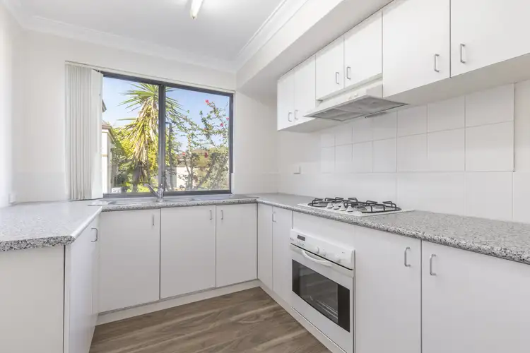 Sixth view of Homely villa listing, 4/16 Maroog Way, Nollamara WA 6061