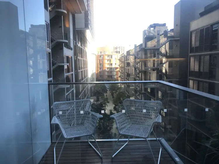 3 Carlton Street