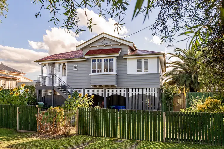 37 Canning St