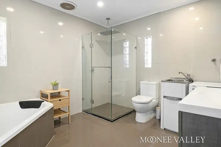 Fifth view of Homely unit listing, 1/12 Cresswold Avenue, Avondale Heights VIC 3034