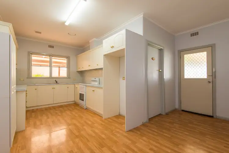 Fourth view of Homely house listing, 2 Box St, Merbein VIC 3505