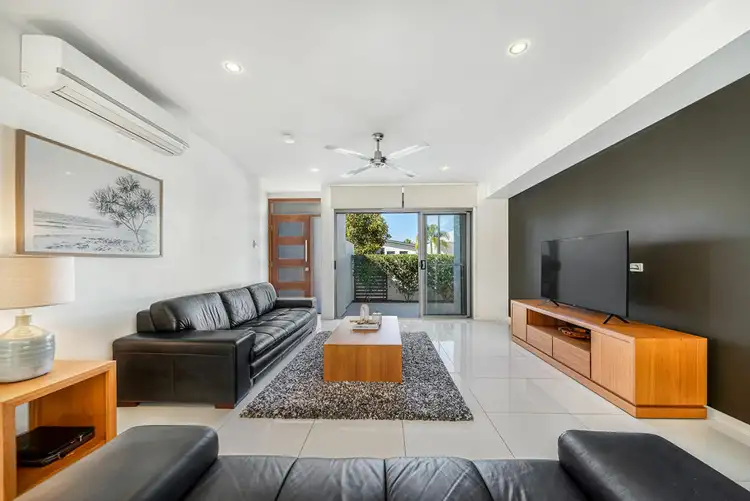 6 Osmanthus Cl, Mountain Creek QLD 4557