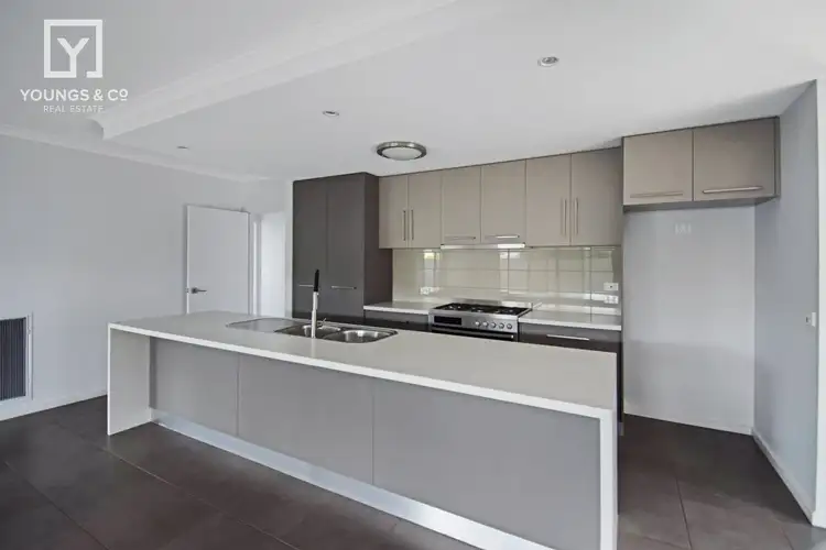 Second view of Homely unit listing, 33A Meaklim St, Shepparton VIC 3630