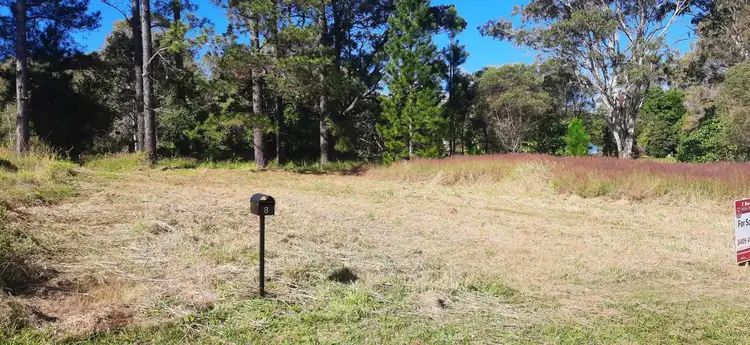 8 Jordan St, Macleay Island QLD 4184