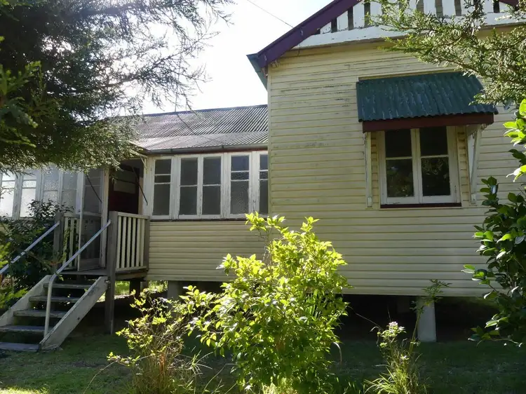 10 Haig St, The Summit QLD 4377