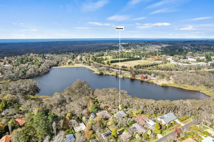 68 Banksia Rd, Wentworth Falls NSW 2782