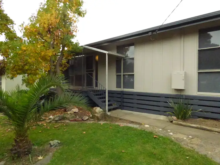 9 Niela Cres, Myrtleford VIC 3737