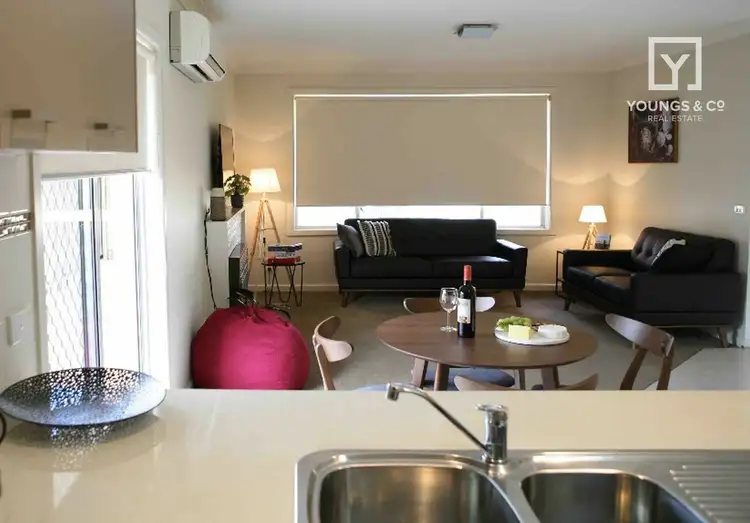Fourth view of Homely townhouse listing, 33 Meaklim St, Shepparton VIC 3630