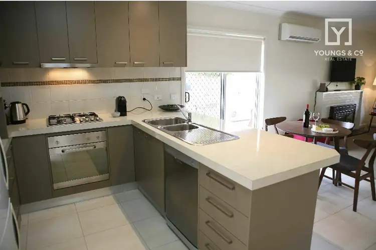 Fifth view of Homely townhouse listing, 33 Meaklim St, Shepparton VIC 3630