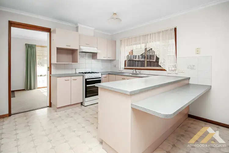 Fourth view of Homely house listing, 9 Alvin Ct, Bairnsdale VIC 3875