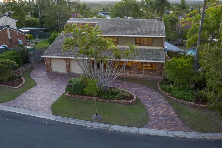 9 Eurabbie St, Middle Park QLD 4074